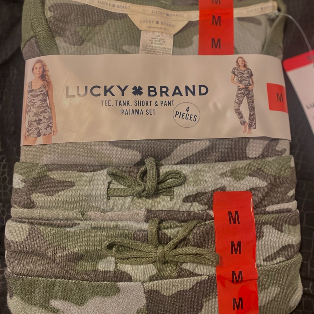 Camo pajamas SET 4piece Set ! TEE, TANK, and pants.